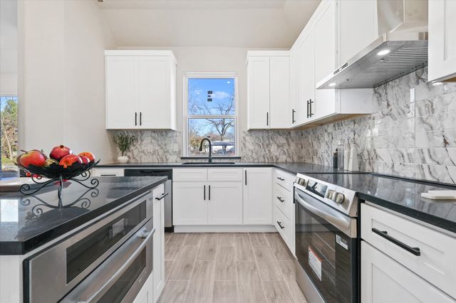 5940 Wall Avenue, Haltom City, TX 76117