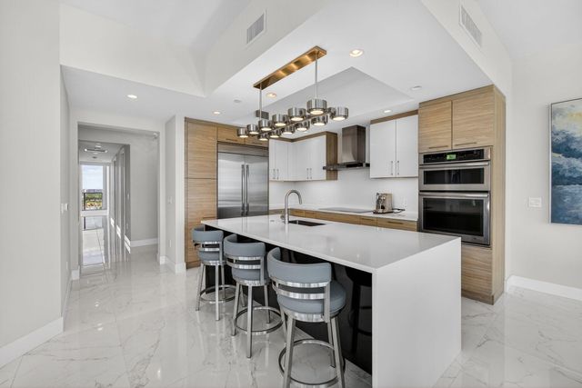 2 Water Club Way 2004, North Palm Beach, FL 33408