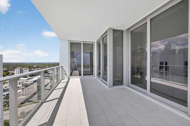 2 Water Club Way 2004, North Palm Beach, FL 33408