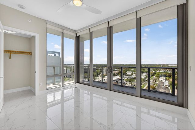 2 Water Club Way 2004, North Palm Beach, FL 33408