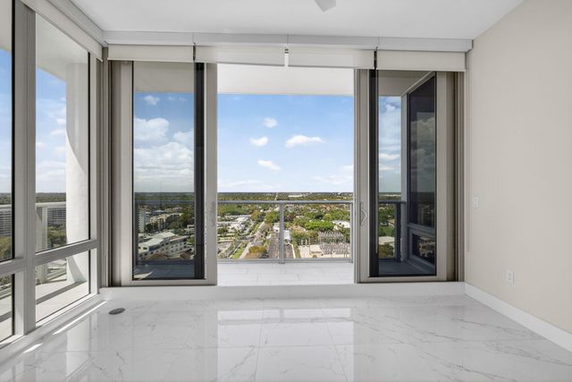 2 Water Club Way 2004, North Palm Beach, FL 33408