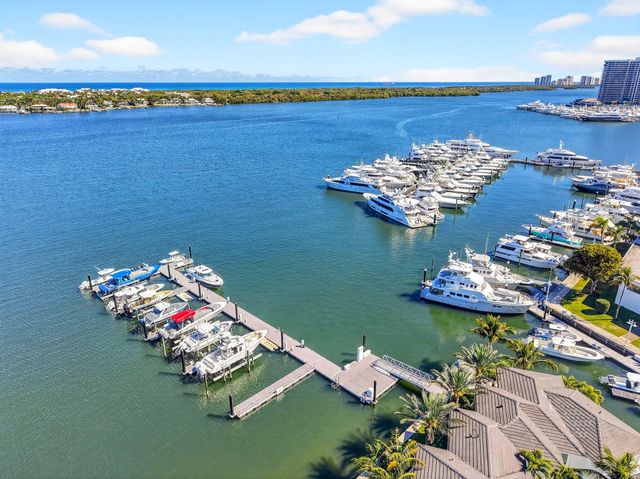 2 Water Club Way 2004, North Palm Beach, FL 33408