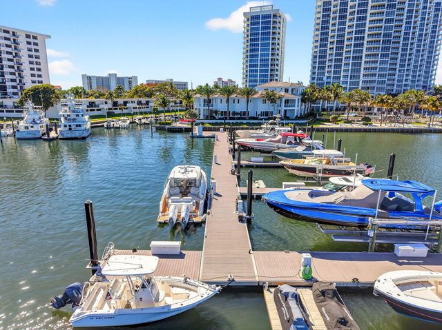 2 Water Club Way 2004, North Palm Beach, FL 33408