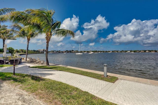 2 Water Club Way 2004, North Palm Beach, FL 33408
