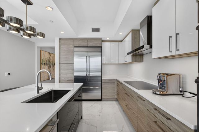 2 Water Club Way 2004, North Palm Beach, FL 33408