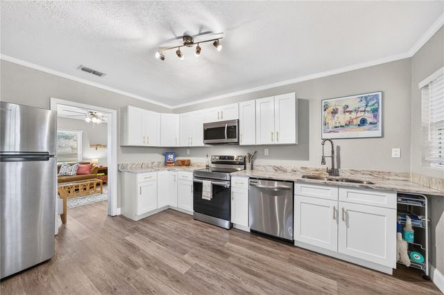 915 DOWD AVENUE, Orlando, FL 32804