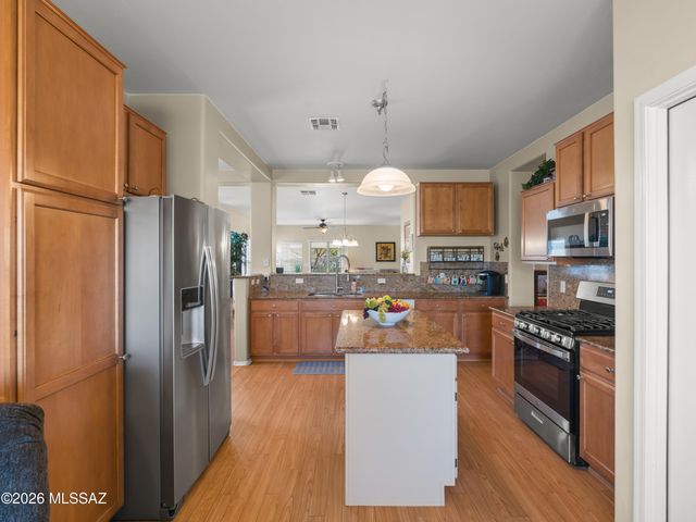 15857 S Via Cayetano, Sahuarita, AZ 85629