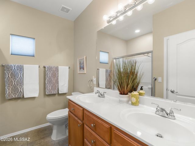 15857 S Via Cayetano, Sahuarita, AZ 85629