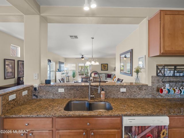 15857 S Via Cayetano, Sahuarita, AZ 85629