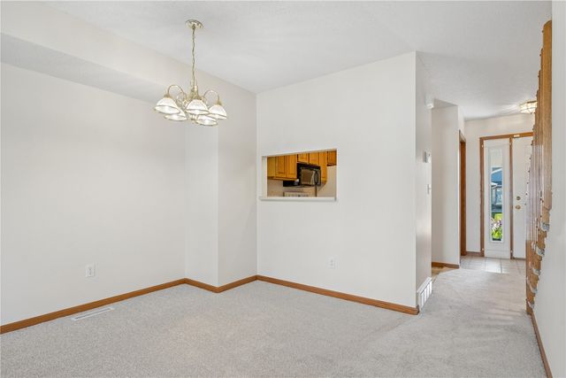 2680 Pheasant Ridge Ct, Marion, IA 52302