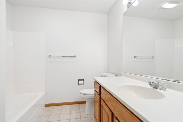 2680 Pheasant Ridge Ct, Marion, IA 52302