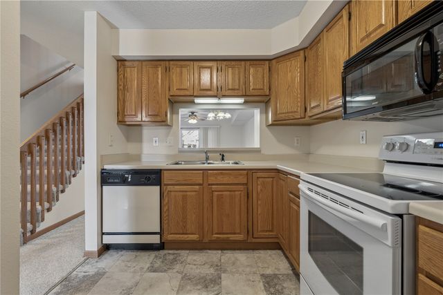 2680 Pheasant Ridge Ct, Marion, IA 52302
