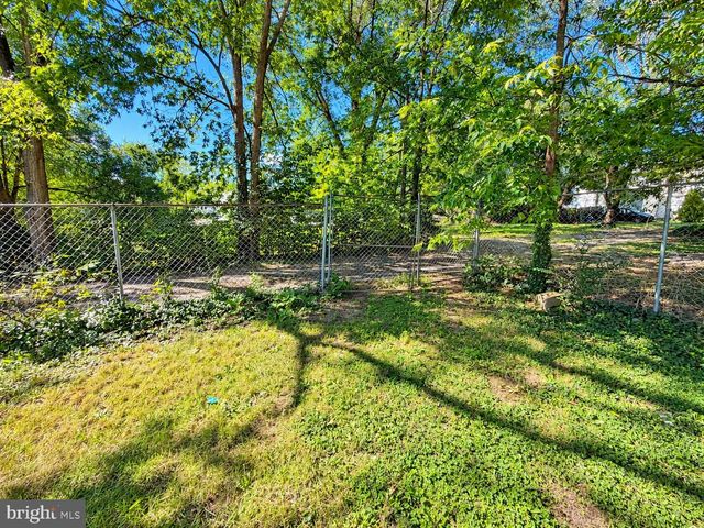 526 N HIGH ST, Martinsburg, WV 25404