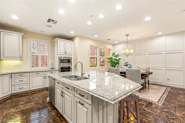 7 Via Vita Bella, Henderson, NV 89011