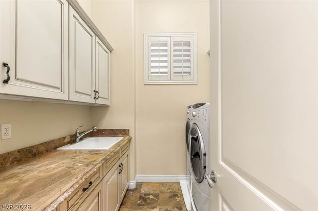 7 Via Vita Bella, Henderson, NV 89011