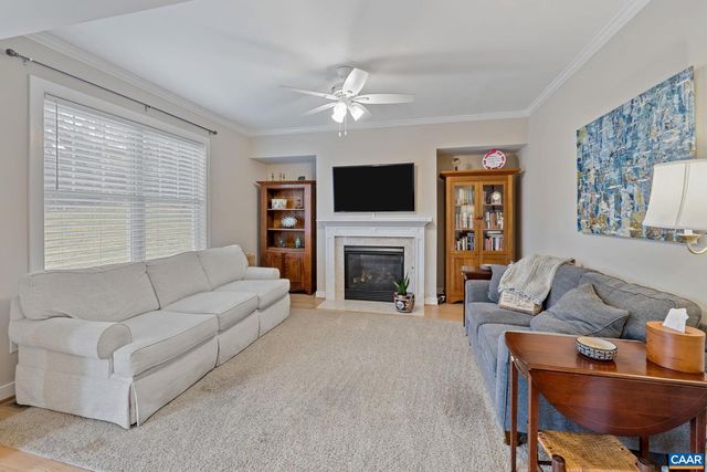 195 BROOKWOOD DR, Charlottesville, VA 22902