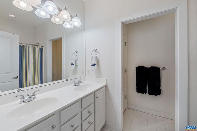 195 BROOKWOOD DR, Charlottesville, VA 22902