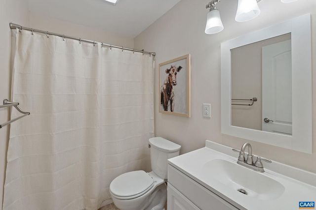 195 BROOKWOOD DR, Charlottesville, VA 22902