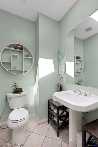 30115 Munger Drive, Livonia, MI 48154