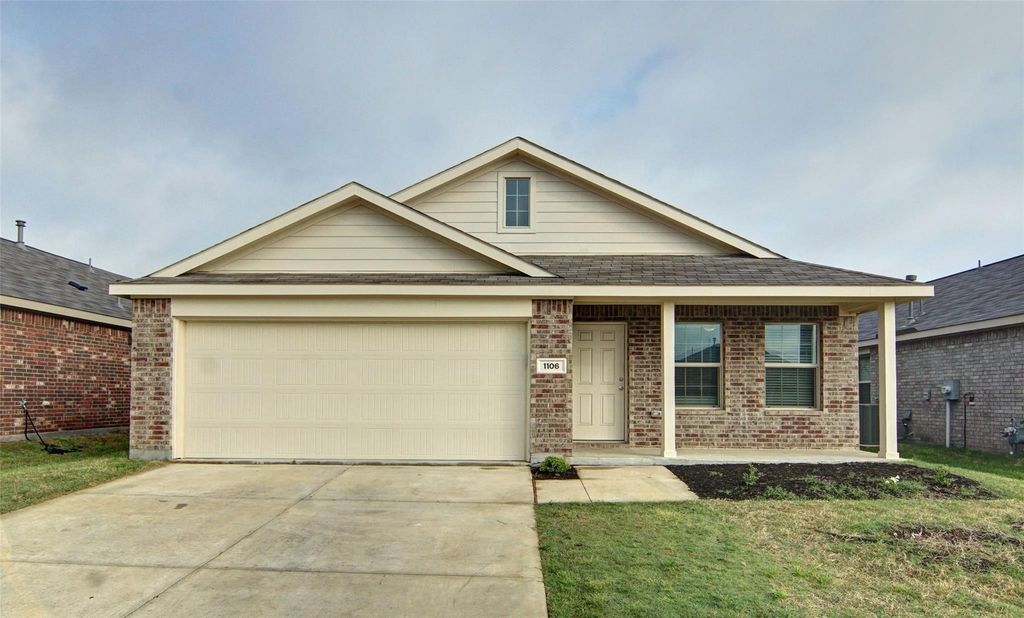 1106 Lady Bird Street, Ennis, TX 75119