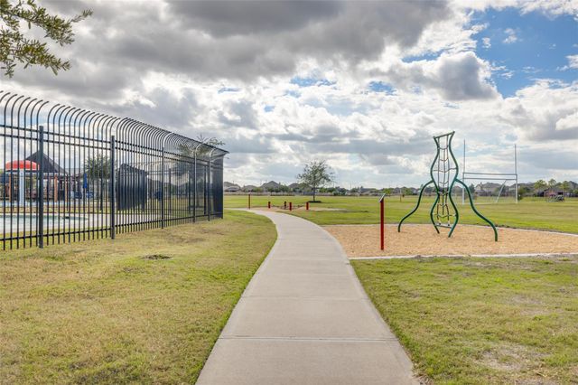 7810 Lavender Jade Drive, Rosharon, TX 77583