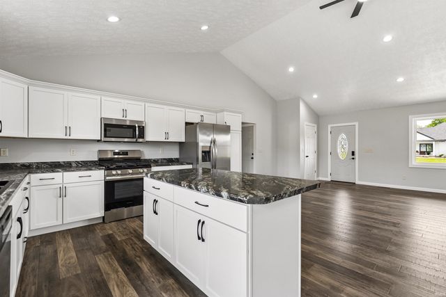 12470 N Placidview Lane, Milford, IN 46542