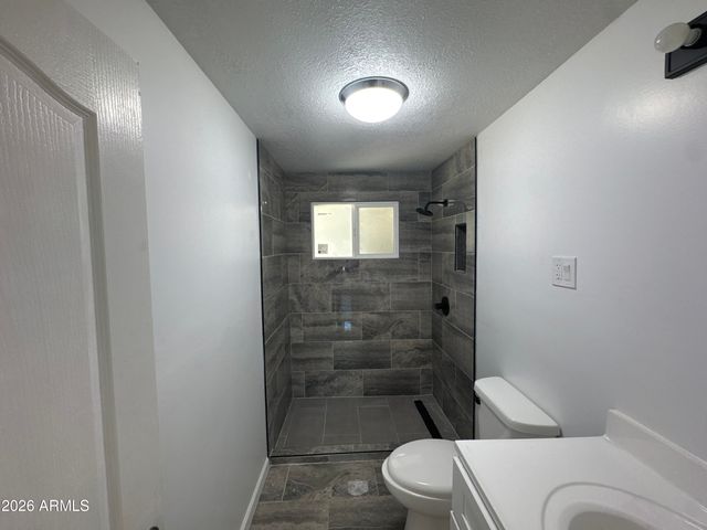 2041 E HARVARD Street, Phoenix, AZ 85006