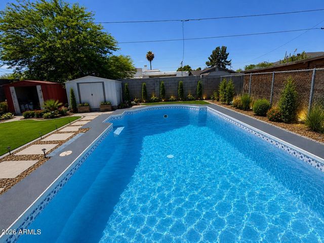 2041 E HARVARD Street, Phoenix, AZ 85006