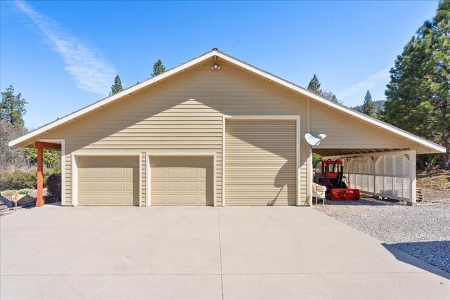 332 Alpine Drive, Mount Shasta, CA 96067
