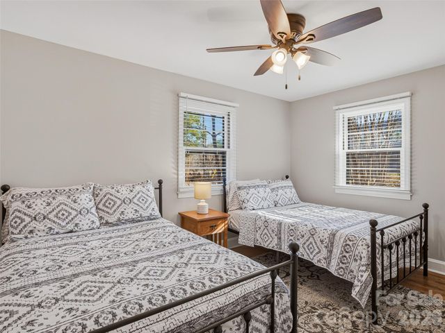 3869 Crab Creek Road, Penrose, NC 28739