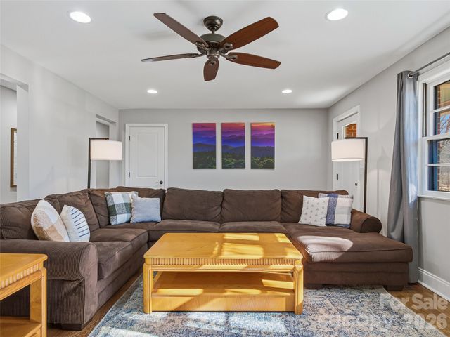 3869 Crab Creek Road, Penrose, NC 28739