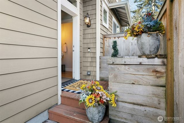 8030 212th Street SW, Edmonds, WA 98026