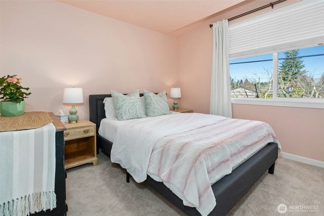 8030 212th Street SW, Edmonds, WA 98026