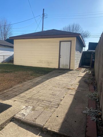 546 Gostlin Street, Hammond, IN 46327