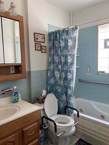 546 Gostlin Street, Hammond, IN 46327