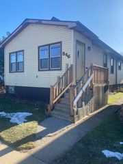 546 Gostlin Street, Hammond, IN 46327