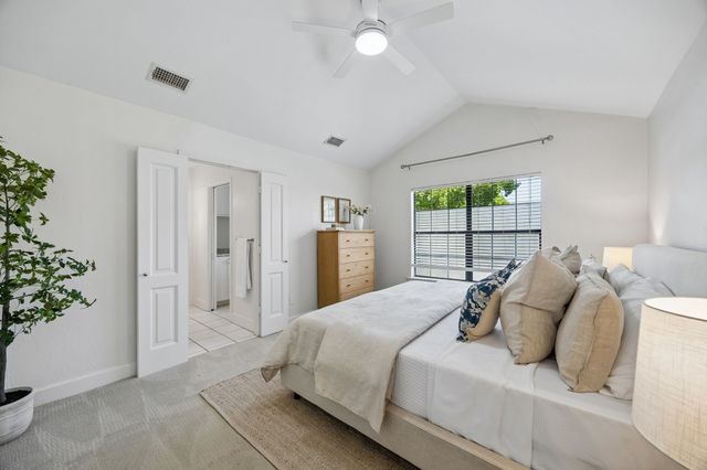 9262 Forest Hills Boulevard, Dallas, TX 75218