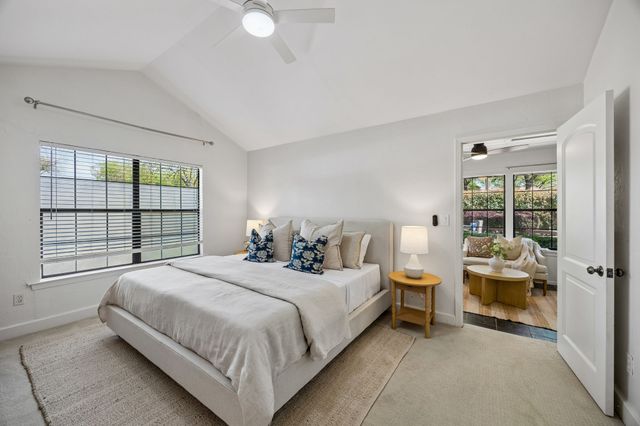 9262 Forest Hills Boulevard, Dallas, TX 75218