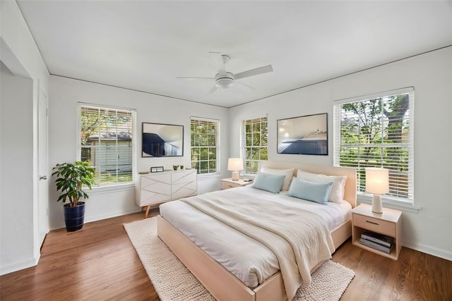 9262 Forest Hills Boulevard, Dallas, TX 75218