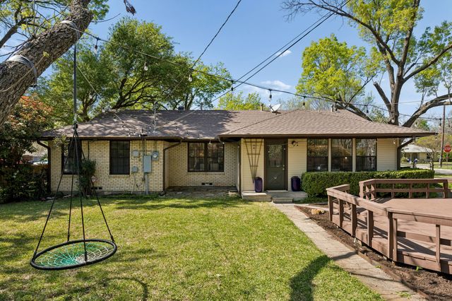 9262 Forest Hills Boulevard, Dallas, TX 75218