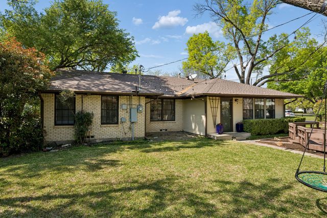 9262 Forest Hills Boulevard, Dallas, TX 75218
