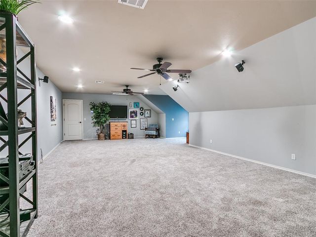 1164 Stone Point Circle, Edmond, OK 73034
