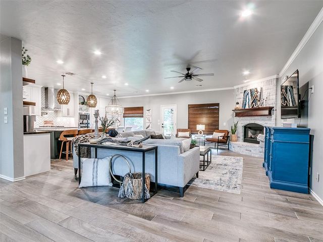 1164 Stone Point Circle, Edmond, OK 73034