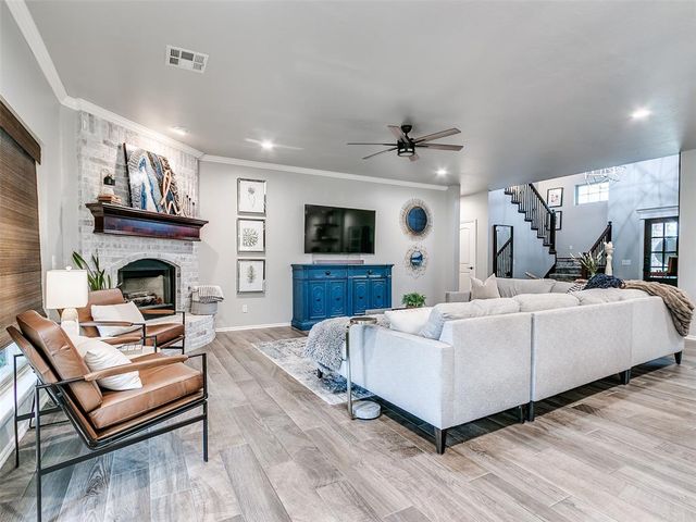1164 Stone Point Circle, Edmond, OK 73034