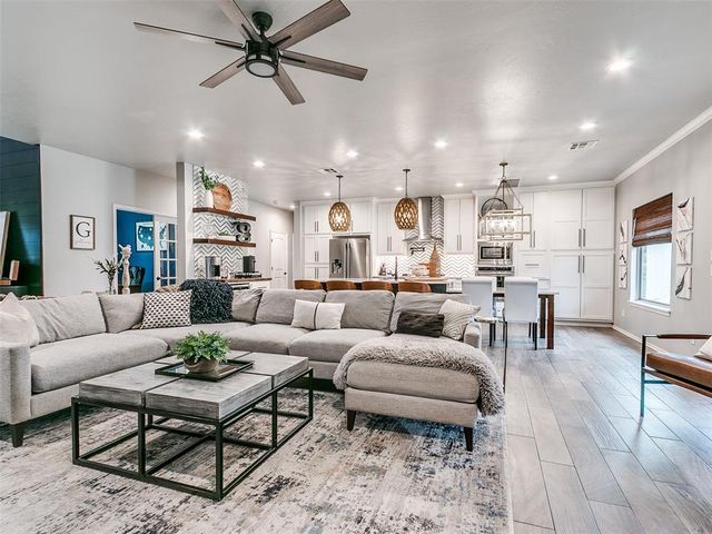 1164 Stone Point Circle, Edmond, OK 73034