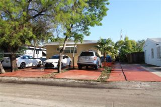 317 SE 2nd St 1, Hallandale Beach, FL 33009