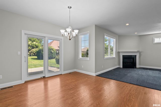 3909 WATERSTONE Way, Springfield, IL 62711