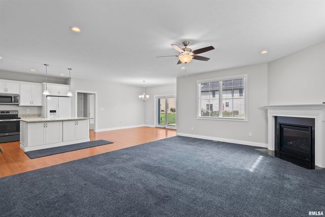 3909 WATERSTONE Way, Springfield, IL 62711