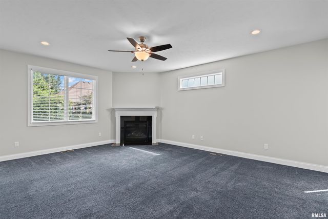 3909 WATERSTONE Way, Springfield, IL 62711