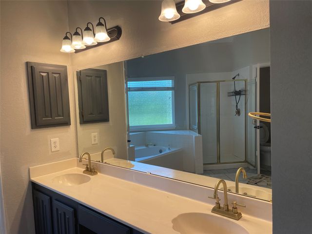7775 Arcadia Trail, Fort Worth, TX 76137